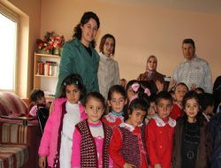 Minik öğrencilerden polise ziyaret 